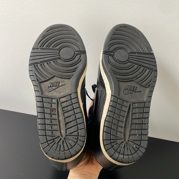 Nike womens Dunk Sky High Essential sneaker US7 Black Wedge Shoes - Picture 9 of 10